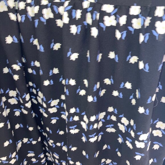 Ann Taylor Petite Floral Print Lined Maxidress - Picture 3 of 6